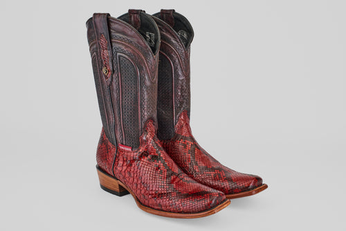 Tanner – Ruby – Narrow Square Toe