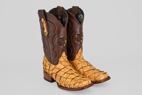 Connor - Buttercup - Rodeo Toe